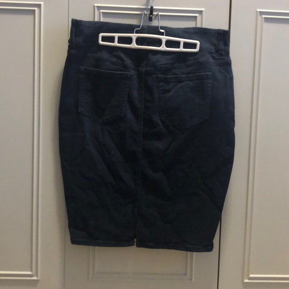 Denim skirt - Picture 2 of 2